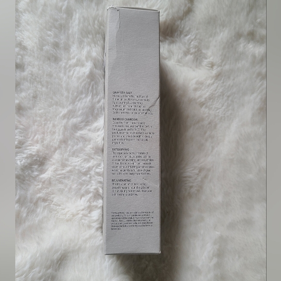 NIB Kosette Salt Body Scrub - Picture 4 of 5